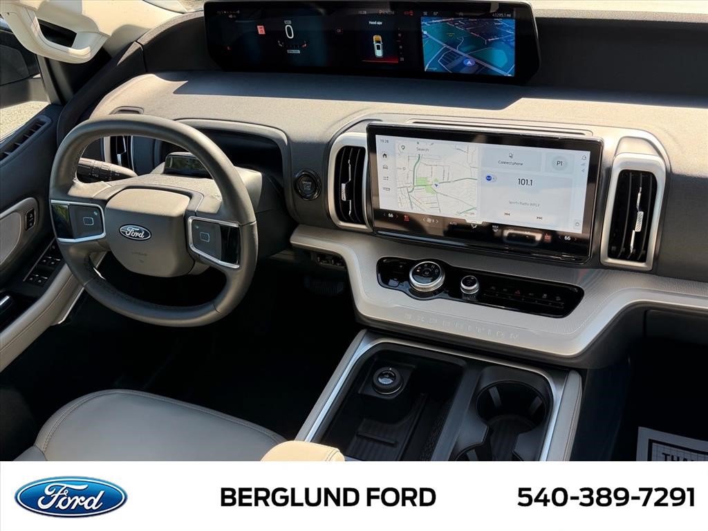 Used 2025 Ford Expedition Max Active AWD/4WD image 20