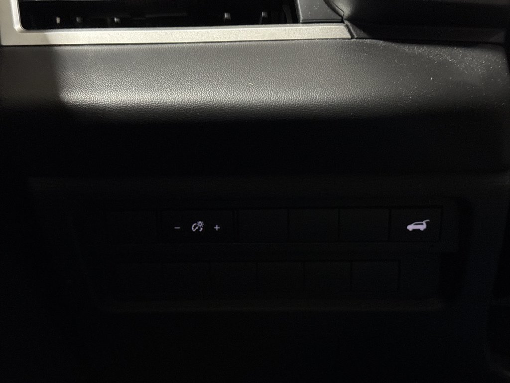 Used 2024 Mitsubishi Outlander SE FWD image 19