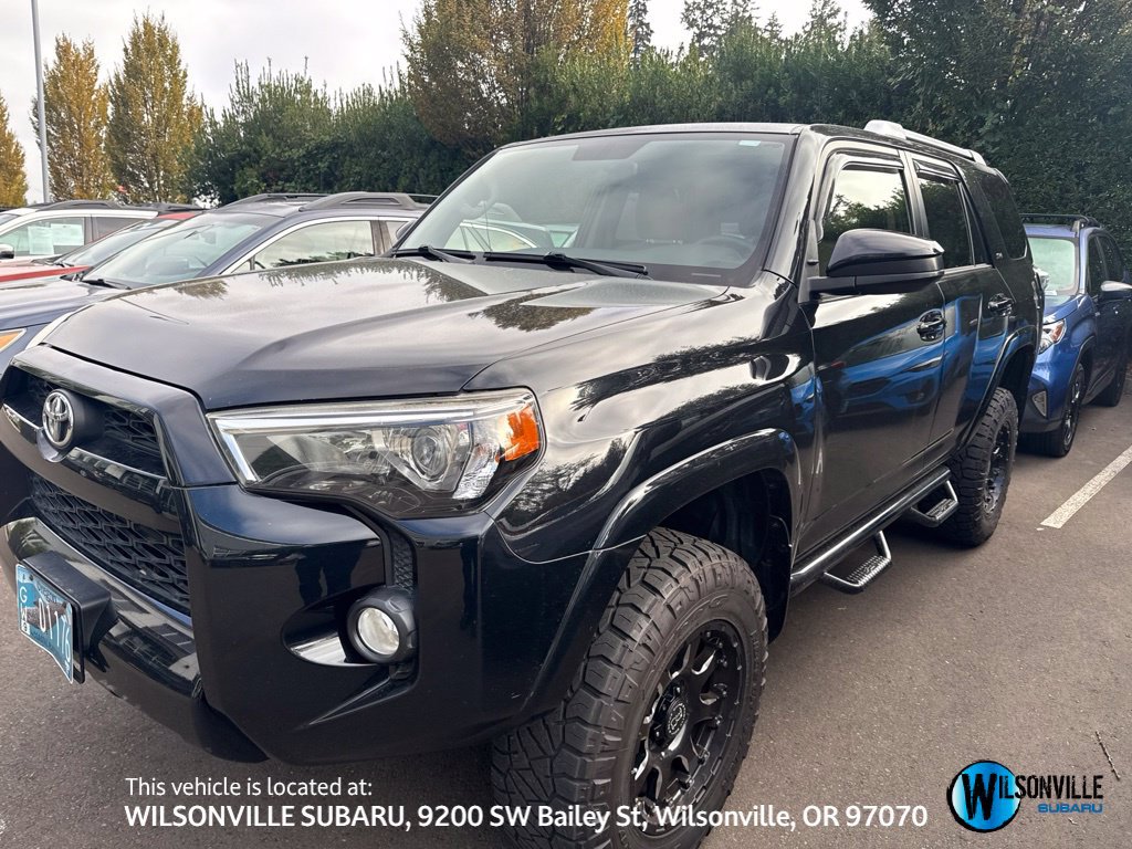 Used 2018 Toyota 4Runner SR5 AWD/4WD image 1