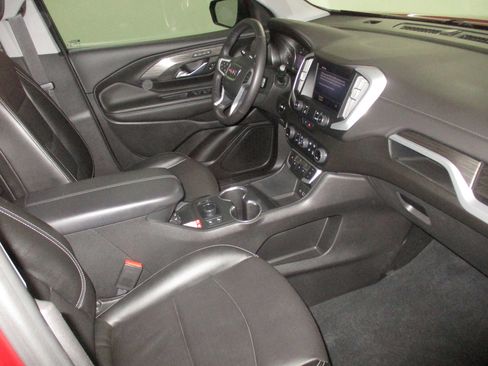 Used 2022 GMC Terrain SLT AWD/4WD image 12