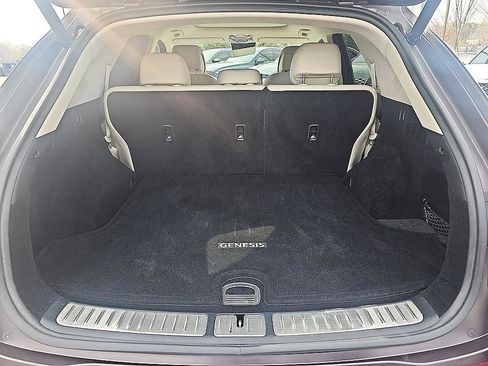 Used 2023 Genesis GV70 2.5T w/ Advanced Package image 35