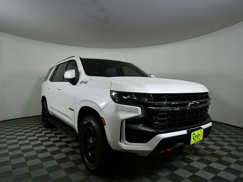 Used 2021 Chevrolet Tahoe Z71 w/ Z71 Signature Package image 8