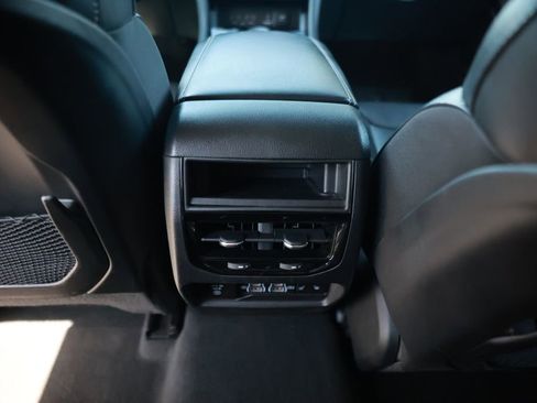 Used 2022 Jeep Grand Cherokee Limited 4xe w/ Luxury Tech Group II AWD/4WD image 32