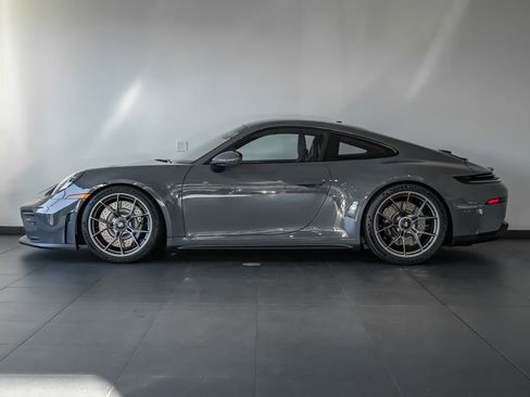 Used 2026 Porsche 911 GT3 RWD image 2