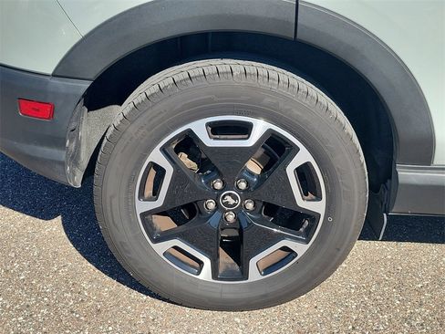 Used 2021 Ford Bronco Sport Outer Banks image 5