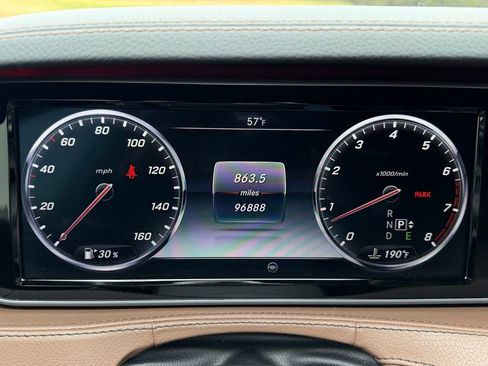Used 2015 Mercedes-Benz S 550 Sedan image 18
