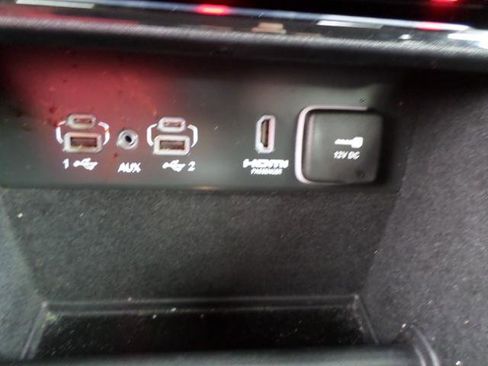 Used 2022 Jeep Grand Cherokee L Limited image 33