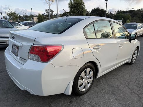 Used 2012 Subaru Impreza 2.0i AWD/4WD image 4