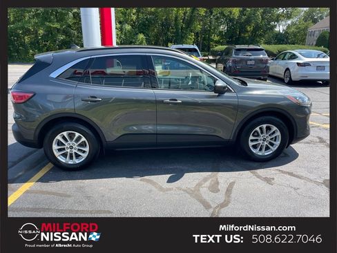 Used 2020 Ford Escape SE AWD/4WD image 6