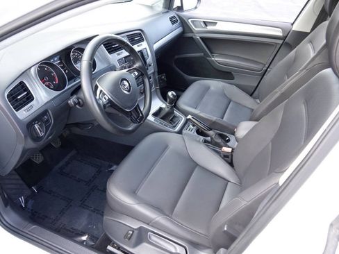 Used 2015 Volkswagen Golf TDI S FWD image 6