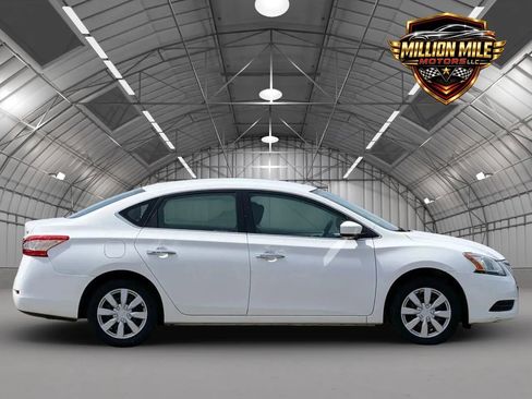 Used 2015 Nissan Sentra SV FWD image 7