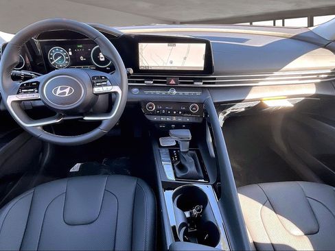 New 2026 Hyundai Elantra Limited image 5