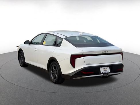 Used 2025 Kia K4 LXS image 12