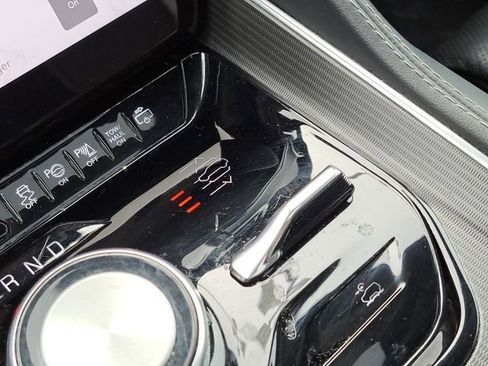 Used 2024 Jeep Grand Wagoneer L Series II w/ Quick Order Packagew 28T image 17