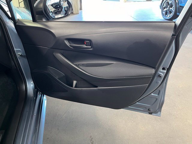 Used 2022 Toyota Corolla LE FWD image 13