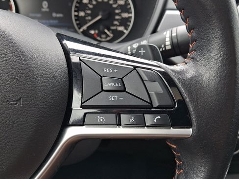 Used 2024 Nissan Altima 2.5 SR FWD image 21
