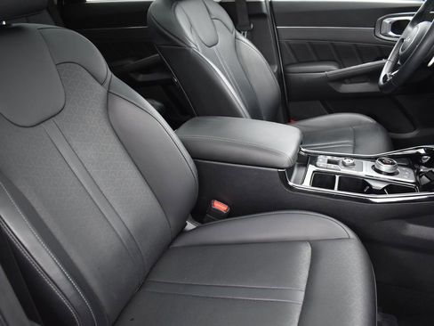 Used 2022 Kia Sorento SX w/ Panoramic Sunroof Package image 34