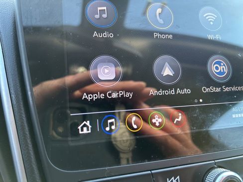 Used 2022 Chevrolet Malibu LT image 23