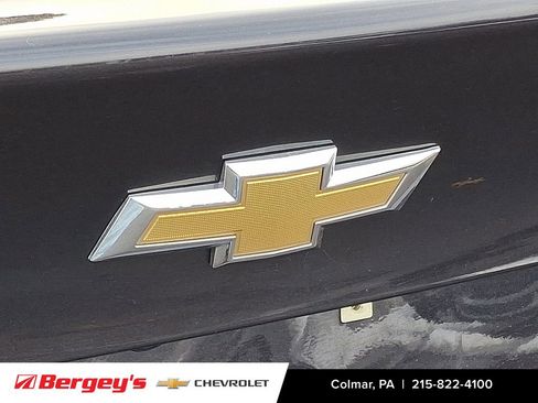 Used 2022 Chevrolet Malibu LT image 32