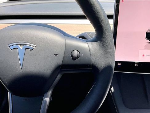 Used 2023 Tesla Model 3 Standard Range RWD image 12