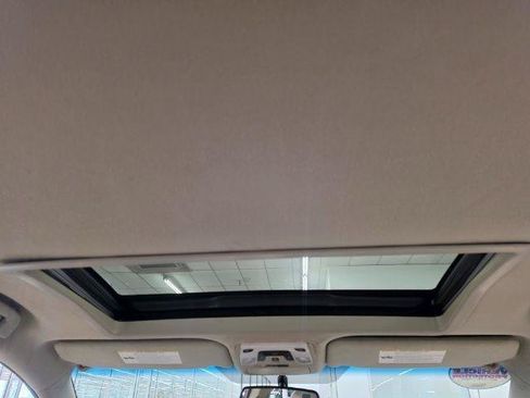 Used 2013 Toyota Sienna XLE FWD image 39
