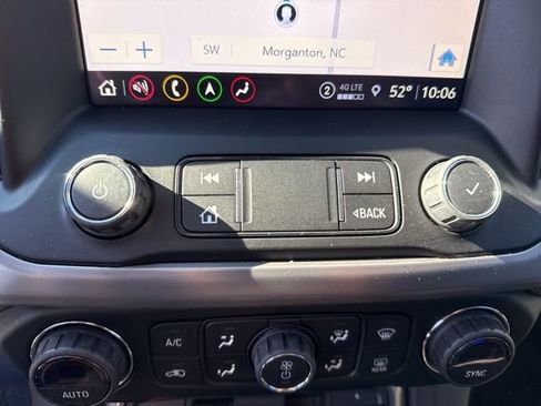 Used 2021 GMC Acadia AT4 image 34