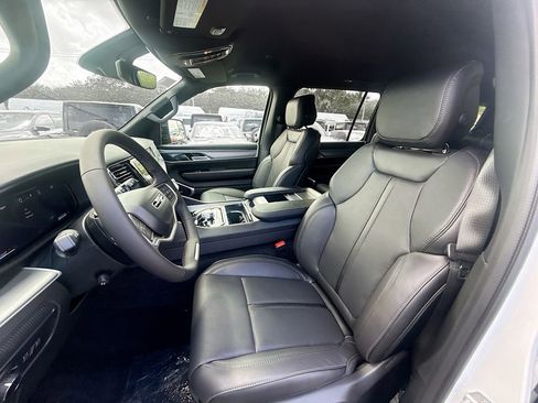 New 2026 Jeep Grand Wagoneer L Limited AWD/4WD image 22