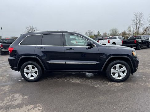Used 2011 Jeep Grand Cherokee Laredo AWD/4WD image 6