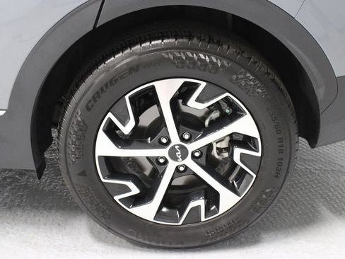 Used 2025 Kia Sportage EX AWD/4WD image 12
