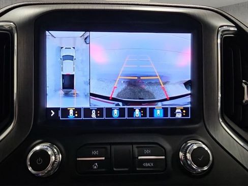 Used 2023 GMC Sierra 2500 Denali w/ Technology Package AWD/4WD image 17