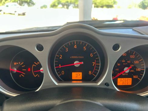 Used 2006 Nissan 350Z Touring image 11