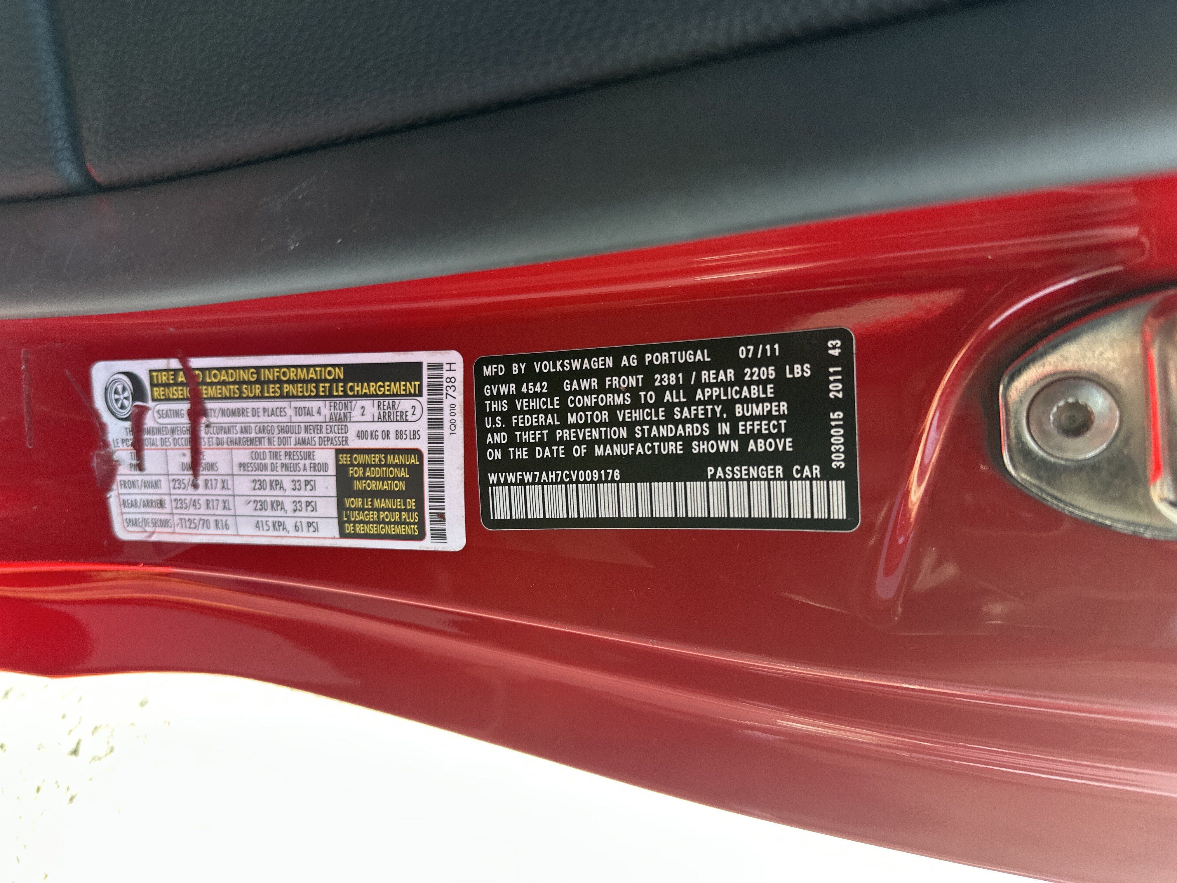 Used 2012 Volkswagen Eos Lux FWD image 35