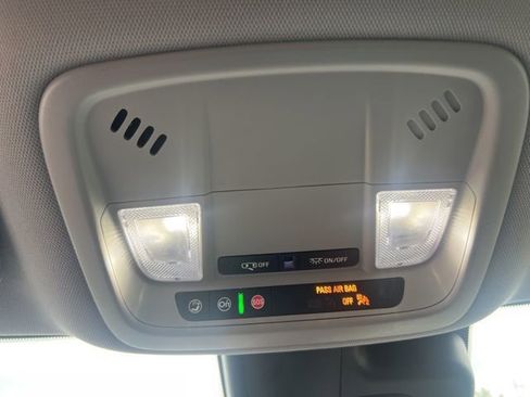 Used 2023 Chevrolet Malibu LT image 37