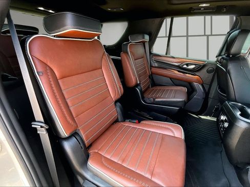 Used 2024 GMC Yukon Denali Ultimate AWD/4WD image 27