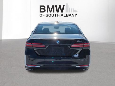 New 2026 BMW 530i xDrive xDrive w/ Premium Package image 5
