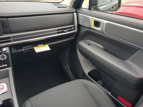 New 2026 Hyundai Santa Fe SE image 17