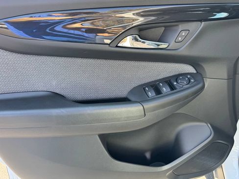 New 2026 Chevrolet TrailBlazer LT w/ Midnight Edition FWD image 15