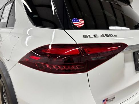 Certified 2025 Mercedes-Benz GLE 450e 4MATIC image 9