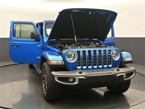 Used 2021 Jeep Gladiator Overland image 54