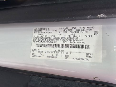 Used 2021 Ford Transit 350 XLT image 31