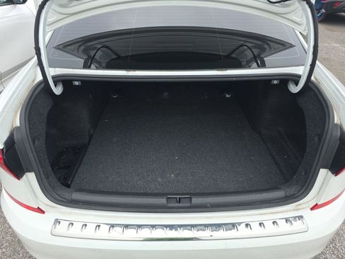 Used 2022 Volkswagen Passat 2.0T SE FWD image 16