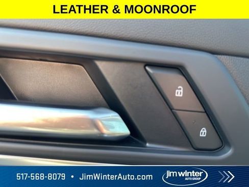 Used 2025 GMC Terrain Elevation w/ Elevation Premium Package image 26