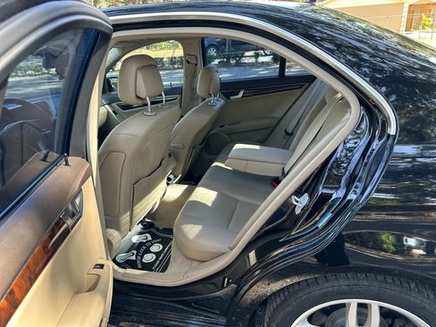 Used 2014 Mercedes-Benz C 250 Sedan image 5