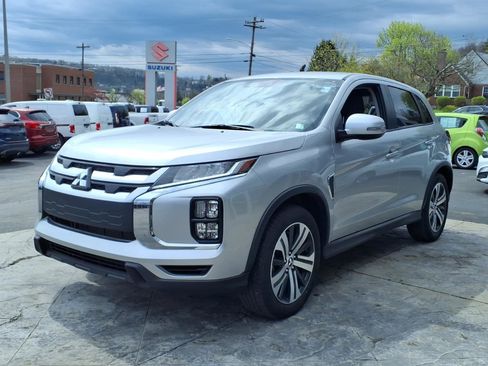 Used 2025 Mitsubishi Outlander Sport AWD image 5