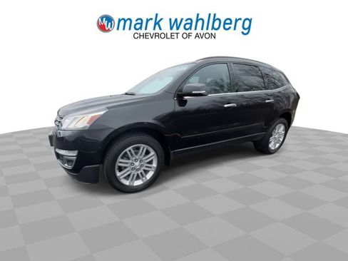 Used 2015 Chevrolet Traverse LT w/ Style and Technology Package FWD image 5