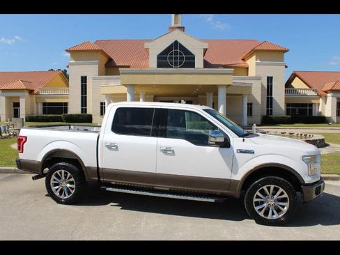 Used 2015 Ford F150 Lariat image 2