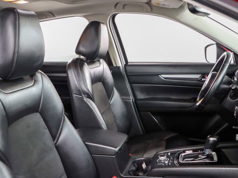 Used 2019 MAZDA CX-5 Touring image 28