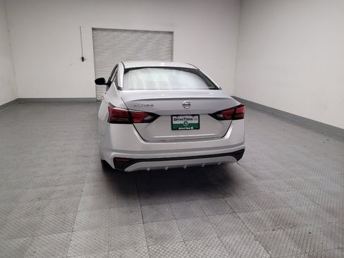 Used 2019 Nissan Altima 2.5 S FWD image 6
