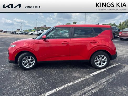 Used 2020 Kia Soul S FWD image 16