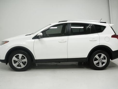 Used 2015 Toyota RAV4 XLE FWD image 7
